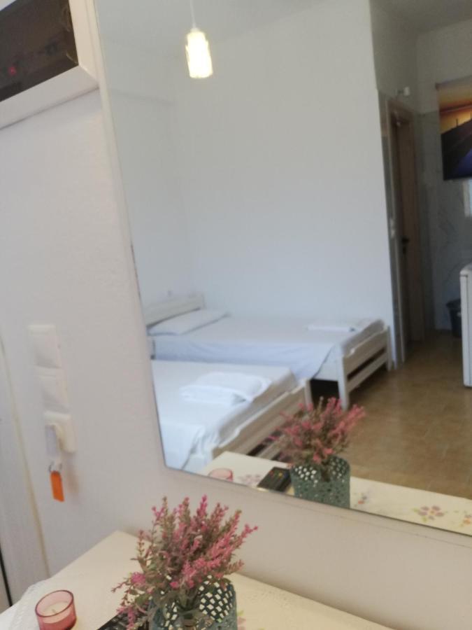 Anestis Studios Agios Georgios  Luaran gambar