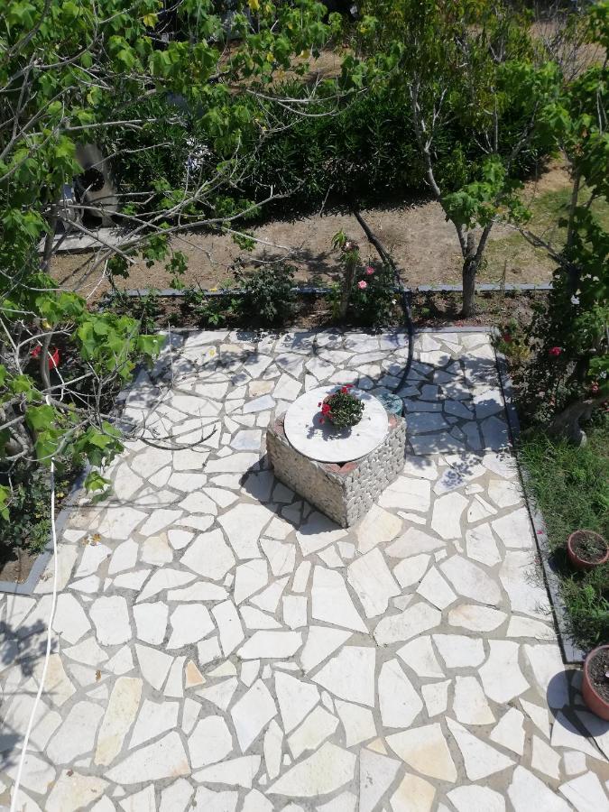 Anestis Studios Agios Georgios  Luaran gambar